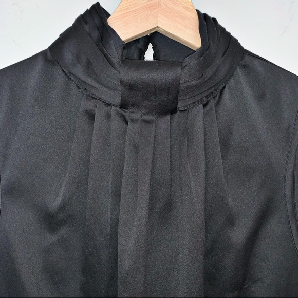 Cleocleo Black Sleeveless Pleated Tank - Picture 5 of 7